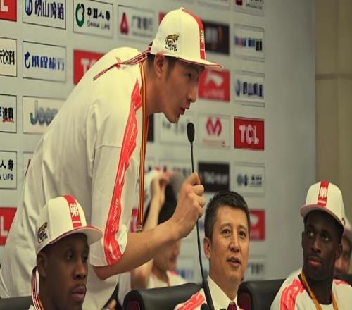 奥斯卡获武,磊盛赞,足球界世界,欧宝娱乐官网,欧宝娱乐官网在线娱乐平台